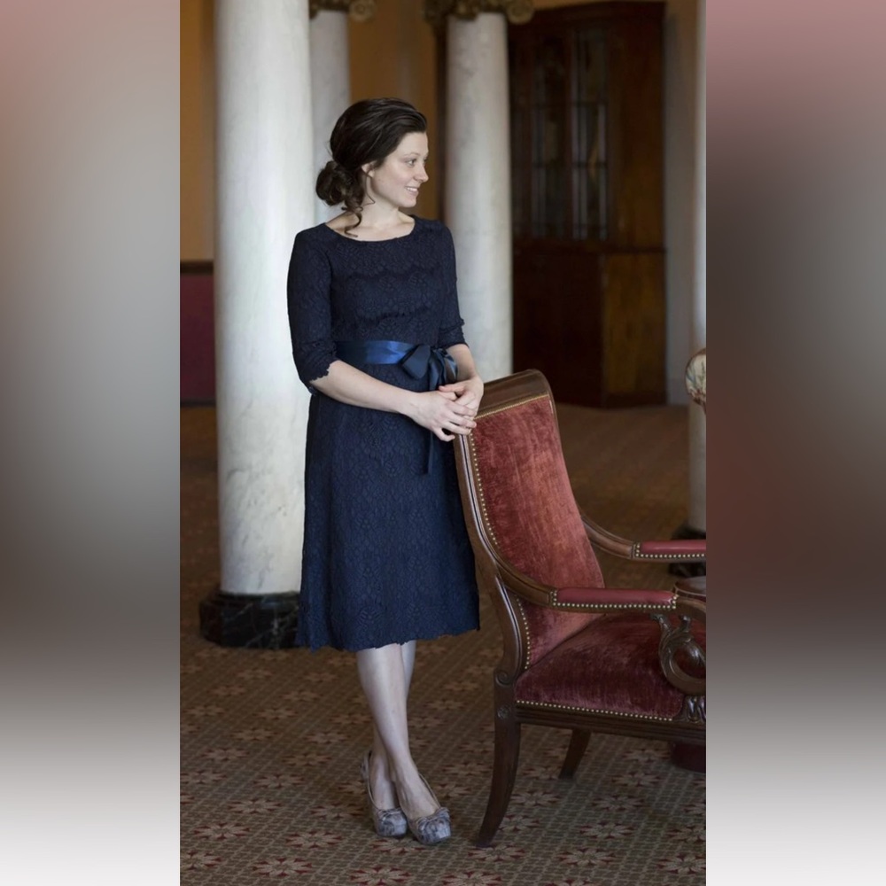 Dainty Jewells-Lace Dress